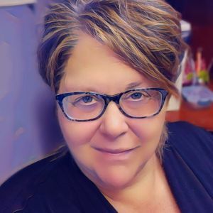 Meet your Posher, Carol